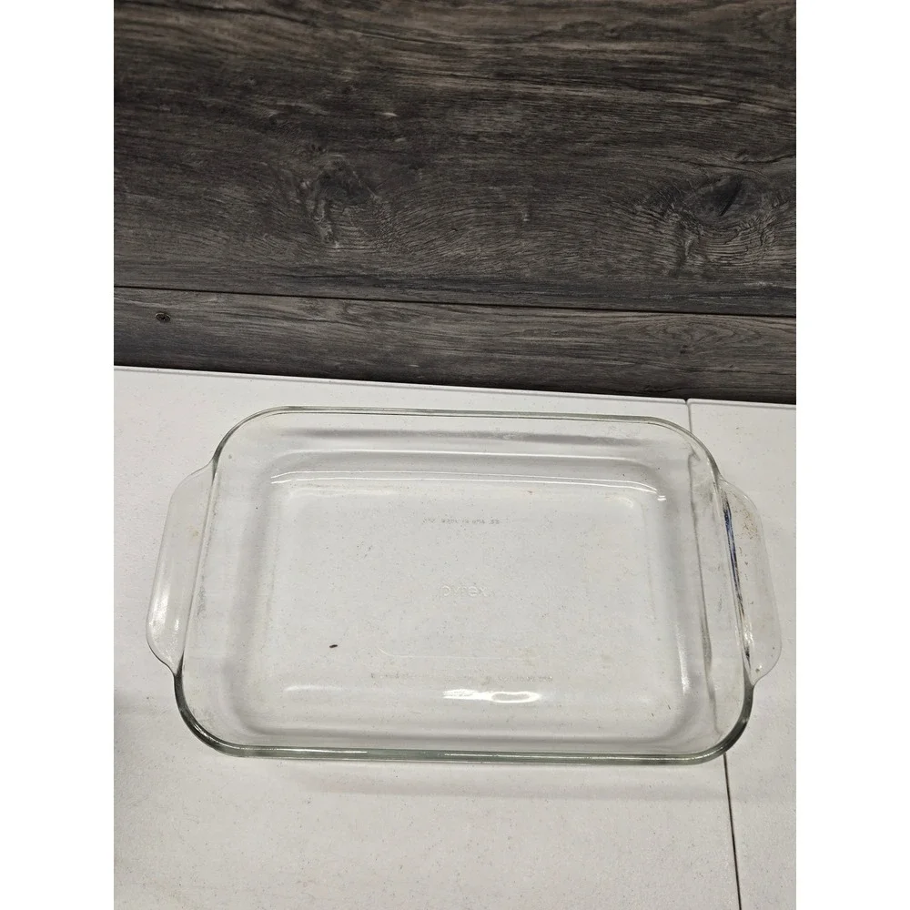 Pyrex 232 Clear Glass Rectangular Baking Dish 2.2 Quart 2L Made in USA